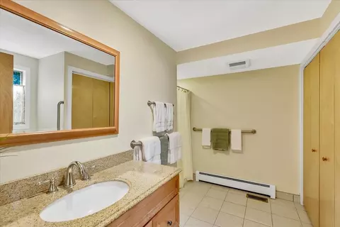 Bath - 4 Florence Ave, Mashpee, MA 02649 photo 2 of 4