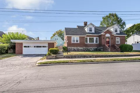 29 Meadowbrook Rd, Methuen, MA 01844