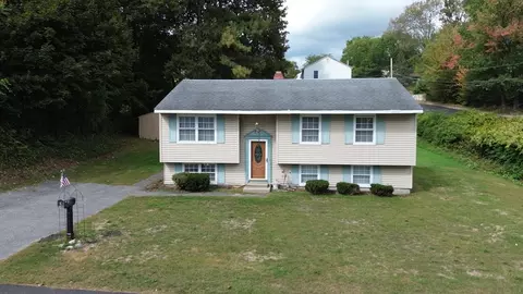 128 Reservoir St, Lowell, MA 01850