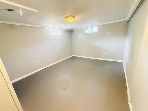 89 Cherokee Dr, Springfield, MA 01109 photo 16