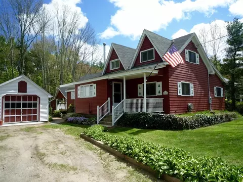 1442 Old Pleasant St, Bridgewater, MA 02324
