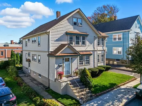 40 Cottage Park Rd, Winthrop, MA 02152