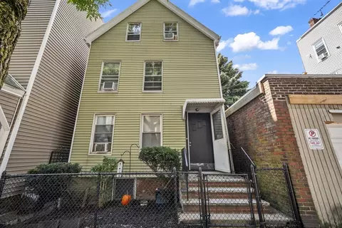 125 Putnam St, Boston, MA 02128