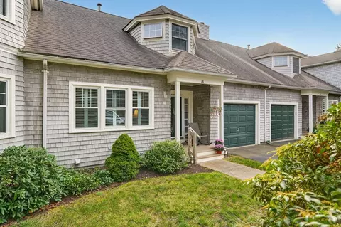 34 Country Way #34, Dartmouth, MA 02748