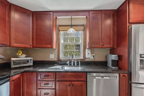 7 Chris Dr, Franklin, MA 02038 photo 17