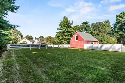 7 Chris Dr, Franklin, MA 02038 photo 7