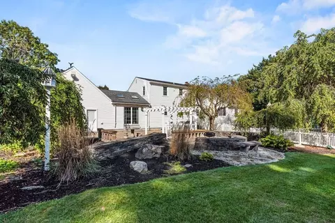 7 Chris Dr, Franklin, MA 02038 photo 9