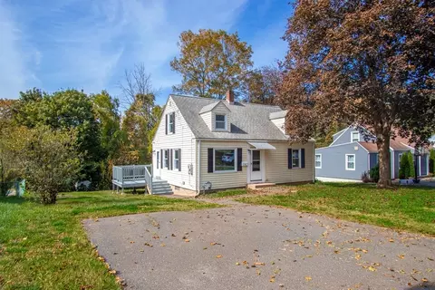 32 Lotus Ave, West Springfield, MA 01089