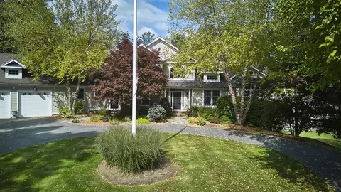 813 East St, Lenox, MA 01240