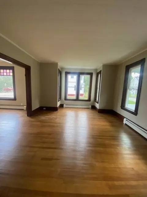 Living - 459 Fairview Ave, Athol, MA 01331 photo 1 of 6