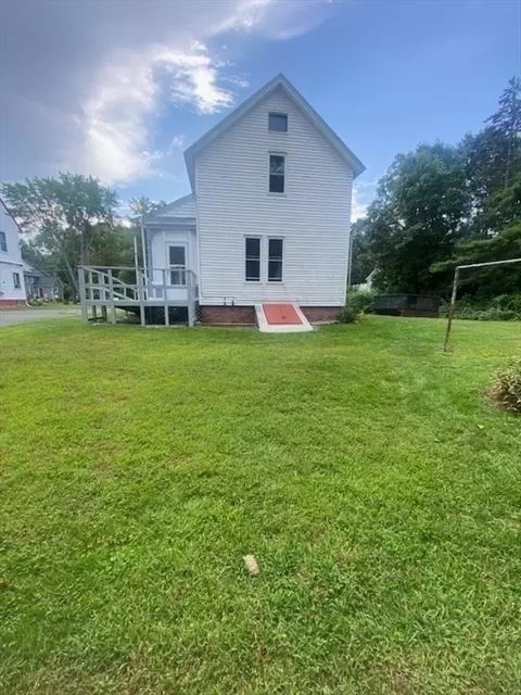 Exterior - 459 Fairview Ave, Athol, MA 01331 photo 2 of 5