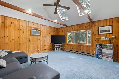 17 Spring St, Wakefield, MA 01880 photo 9