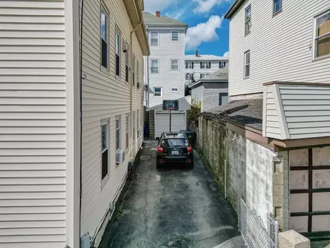 10 Choate St, Fall River, MA 02723 photo 37