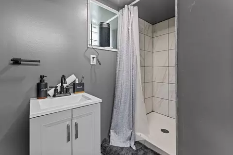 10 Choate St, Fall River, MA 02723 photo 36