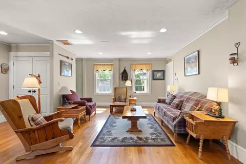 291 Plimpton St, Walpole, MA 02081 photo 16