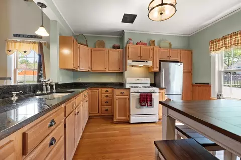 291 Plimpton St, Walpole, MA 02081 photo 23