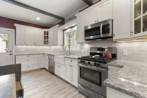 291 Plimpton St, Walpole, MA 02081 photo 7