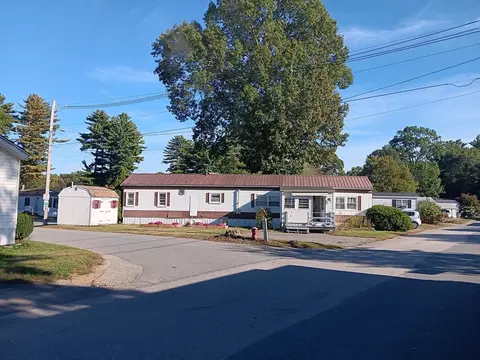 8 First Ave, Merrimac, MA 01860