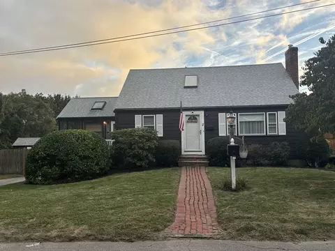 2 Winstead Ln, Weymouth, MA 02189