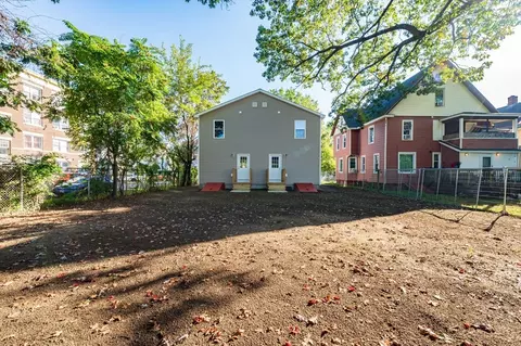 Exterior - 184-186 Marion St, Springfield, MA 01109 photo 5 of 6