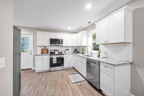 Kitchen - 184-186 Marion St, Springfield, MA 01109 photo 1 of 6