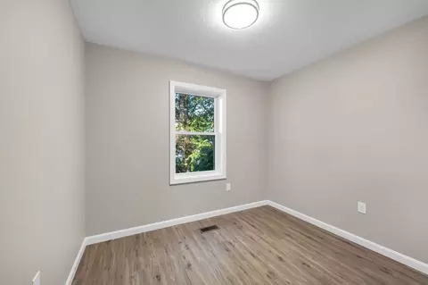 Bedroom - 184-186 Marion St, Springfield, MA 01109 photo 5 of 7