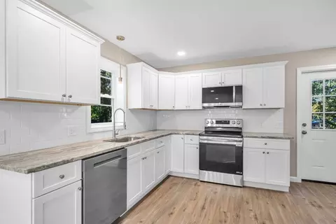 Kitchen - 184-186 Marion St, Springfield, MA 01109 photo 5 of 6