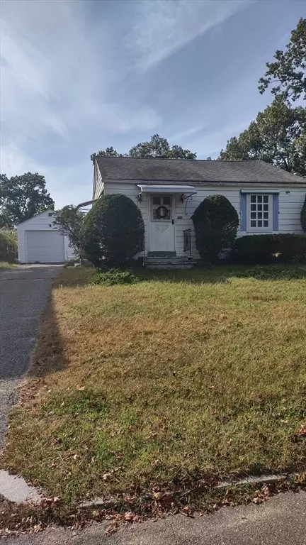 178 Penrose St, Springfield, MA 01109