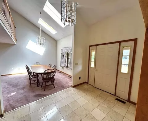 29 Highland View Dr, Sutton, MA 01590 photo 3