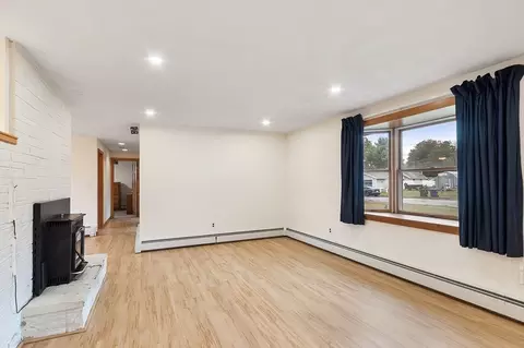 6 Colgate St, Danvers, MA 01923 photo 5