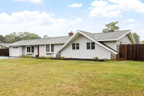 6 Colgate St, Danvers, MA 01923 photo 2
