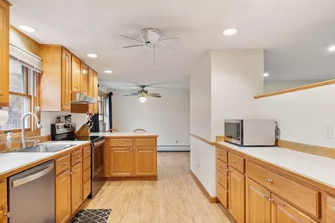 6 Colgate St, Danvers, MA 01923 photo 13