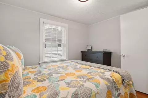 Bedroom - 20 Wildwood Ave, Wareham, MA 02571 photo 4 of 4