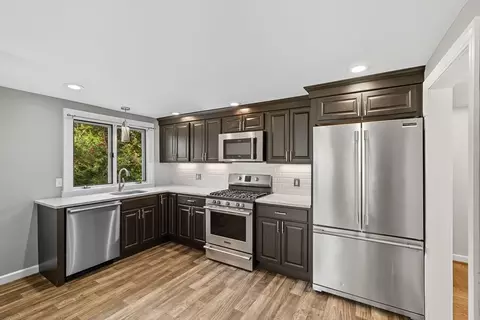 116 Hartwick St, Springfield, MA 01108 photo 15