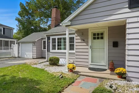 116 Hartwick St, Springfield, MA 01108 photo 4