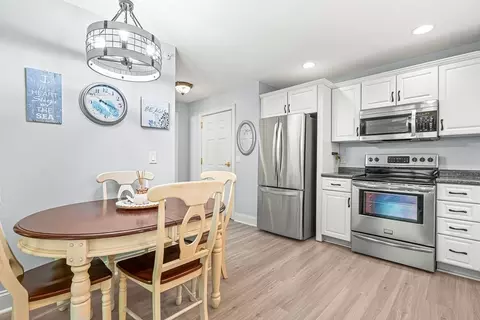135 Beach Rd #B306, Salisbury, MA 01952