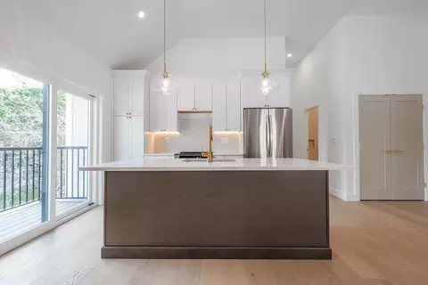 10 Rockland St #1, Boston, MA 02119