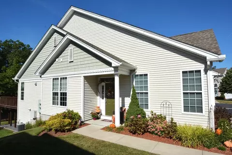 44 Hopkins Cir #44, Methuen, MA 01844