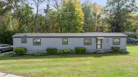 5 Tyler St, Brookfield, MA 01506
