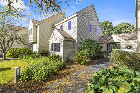 14 Billington Ln #14, Brewster, MA 02631
