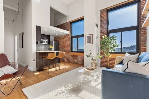 320 W 2nd St #502, Boston, MA 02127