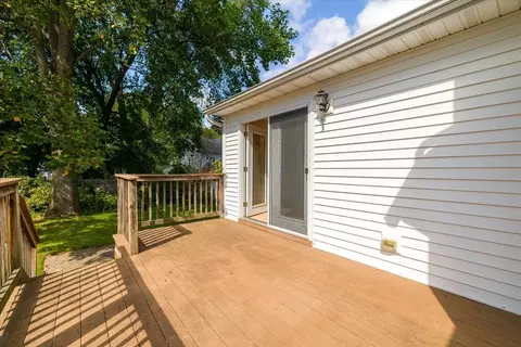 54 Ellsworth Ave, Springfield, MA 01118 photo 24