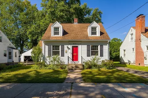 54 Ellsworth Ave, Springfield, MA 01118