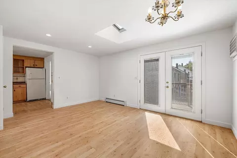 54 Ellsworth Ave, Springfield, MA 01118 photo 8