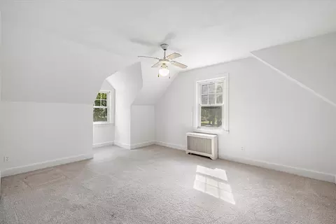 54 Ellsworth Ave, Springfield, MA 01118 photo 19