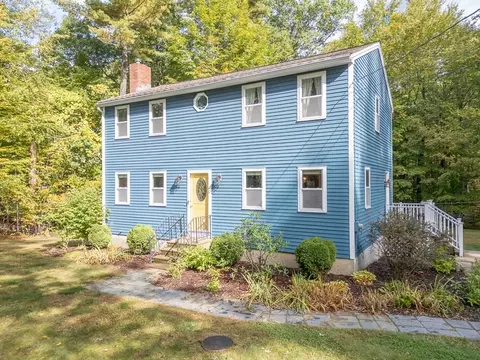105 West St, Pepperell, MA 01463