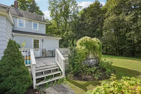 13 High St, Stow, MA 01775 photo 3