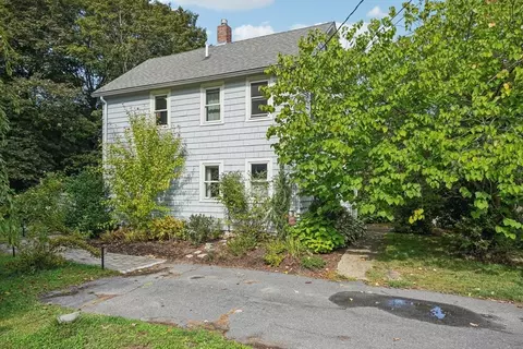 13 High St, Stow, MA 01775 photo 4