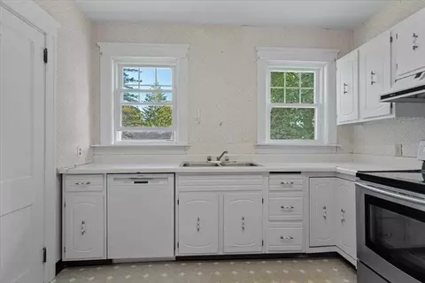 28 Cascade Rd, Worcester, MA 01602 photo 8