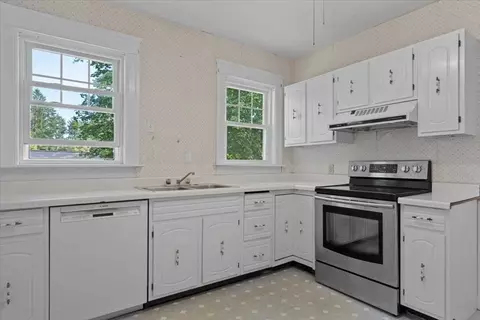 28 Cascade Rd, Worcester, MA 01602 photo 9